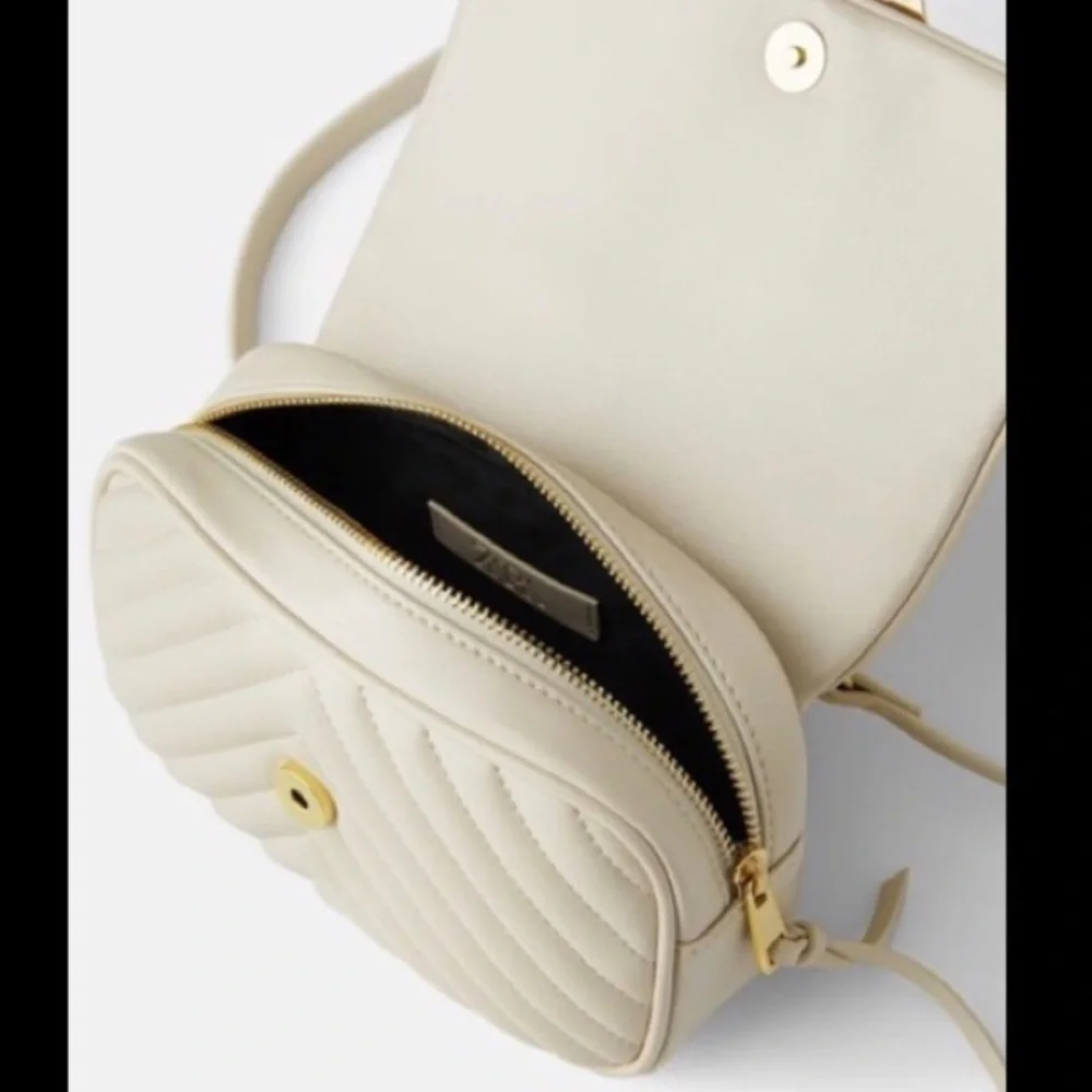 ZARA Double Lion Head Ivory Cross-Body Bag Adjustable with Gold Tone Accents NWT
